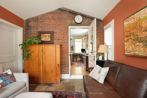 558 Harvey Street Peterborough ON K9H 3K9