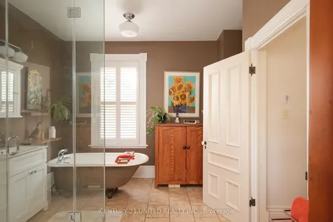 558 Harvey Street Peterborough ON K9H 3K9