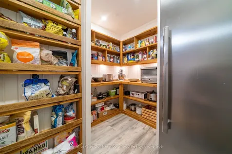 504 Wiley Road Quinte West ON K0K 3M0