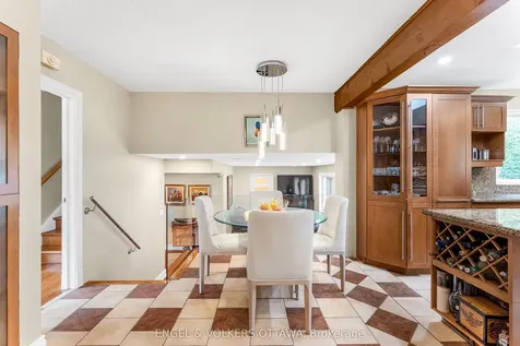 21 Tiffany Crescent Kanata ON K2K 1W3