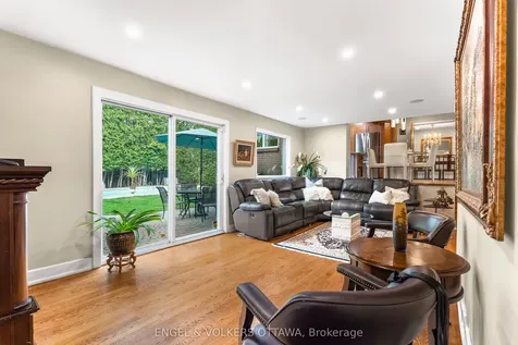 21 Tiffany Crescent Kanata ON K2K 1W3