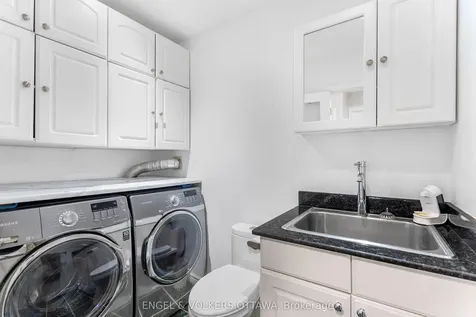 21 Tiffany Crescent Kanata ON K2K 1W3