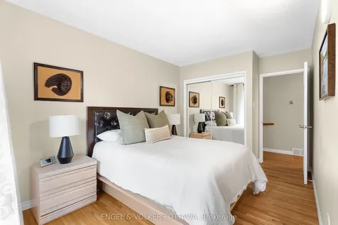 21 Tiffany Crescent Kanata ON K2K 1W3