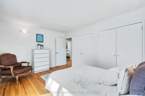 21 Tiffany Crescent Kanata ON K2K 1W3