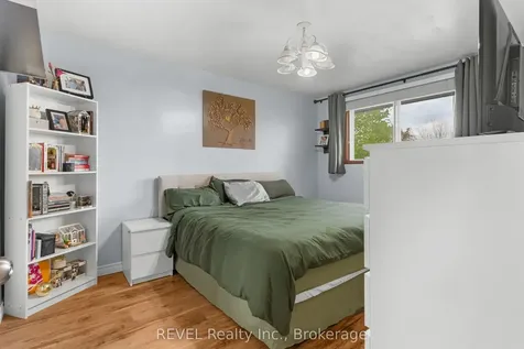 733 Clare Avenue Welland ON L3C 3B9