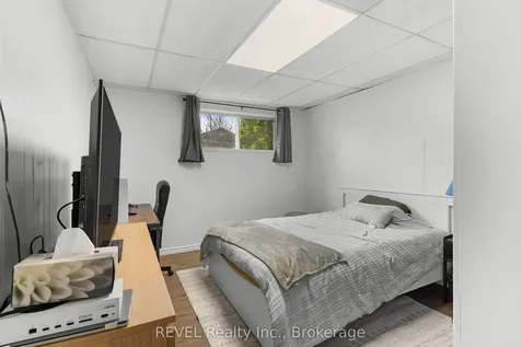 733 Clare Avenue Welland ON L3C 3B9