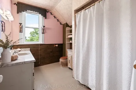 60 Elgin Street Kawartha Lakes ON K9V 3W5
