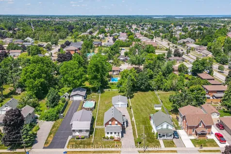 60 Elgin Street Kawartha Lakes ON K9V 3W5