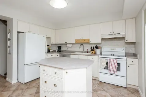 622 Tackaberry Drive North Bay ON P1B 9L1