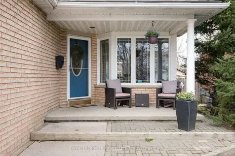 622 Tackaberry Drive North Bay ON P1B 9L1