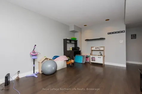622 Tackaberry Drive North Bay ON P1B 9L1