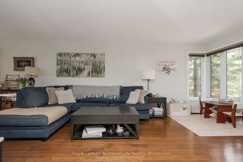622 Tackaberry Drive North Bay ON P1B 9L1
