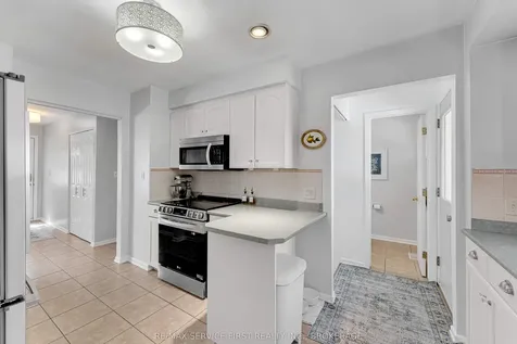 290 Glen Castle Road Kingston ON K7M 4N8