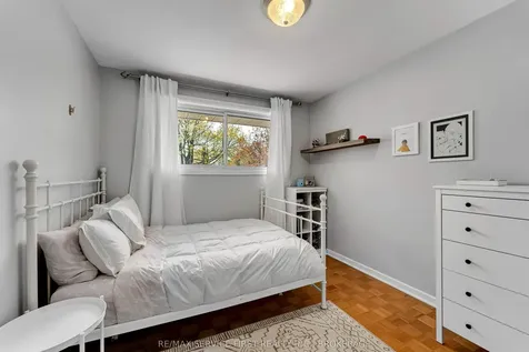 290 Glen Castle Road Kingston ON K7M 4N8