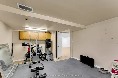 290 Glen Castle Road Kingston ON K7M 4N8