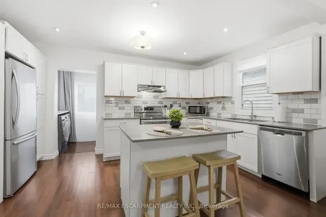 44 Whitfield Avenue Hamilton ON L8L 4B6