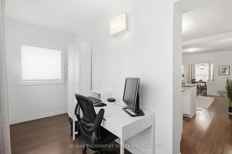 44 Whitfield Avenue Hamilton ON L8L 4B6