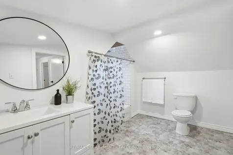 44 Whitfield Avenue Hamilton ON L8L 4B6