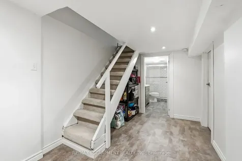 44 Whitfield Avenue Hamilton ON L8L 4B6