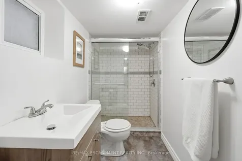 44 Whitfield Avenue Hamilton ON L8L 4B6