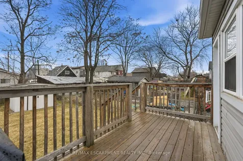 44 Whitfield Avenue Hamilton ON L8L 4B6