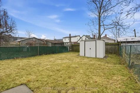 44 Whitfield Avenue Hamilton ON L8L 4B6