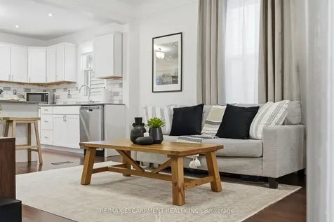 44 Whitfield Avenue Hamilton ON L8L 4B6