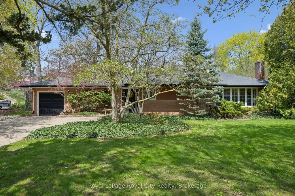 29 Lynwood Place Guelph ON N1G 2V9
