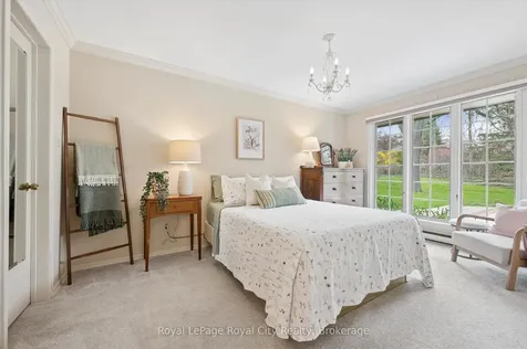 29 Lynwood Place Guelph ON N1G 2V9