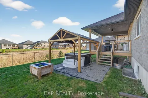 7 Mavety Court Belleville ON K8N 0R6