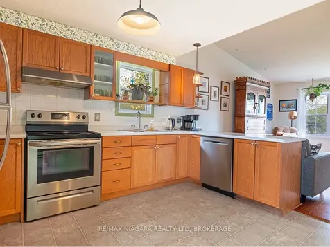 3325 Evadere Avenue Fort Erie ON L0S 1N0