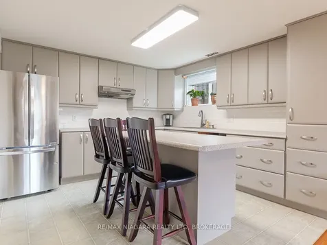 3325 Evadere Avenue Fort Erie ON L0S 1N0