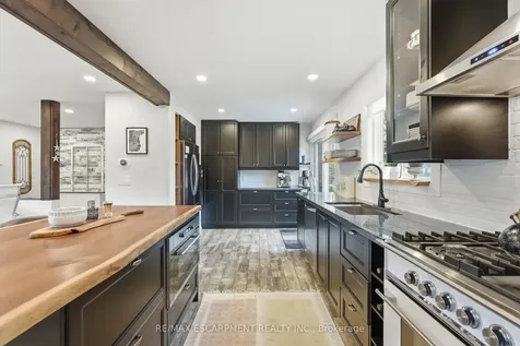577 Harvest Road Hamilton ON L9H 5K8