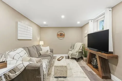 577 Harvest Road Hamilton ON L9H 5K8