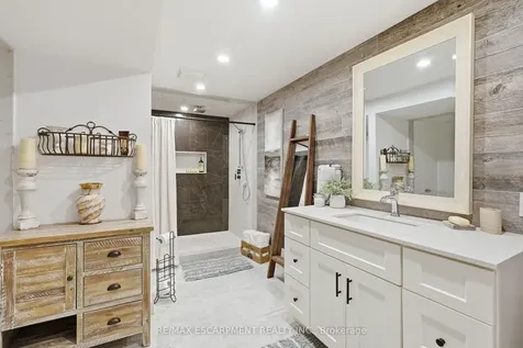 577 Harvest Road Hamilton ON L9H 5K8