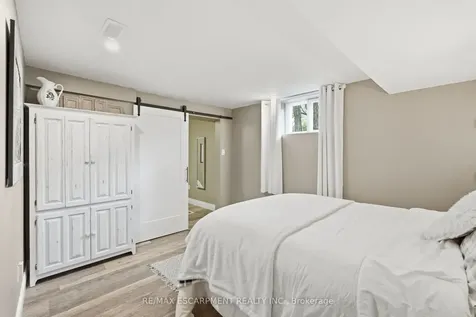 577 Harvest Road Hamilton ON L9H 5K8