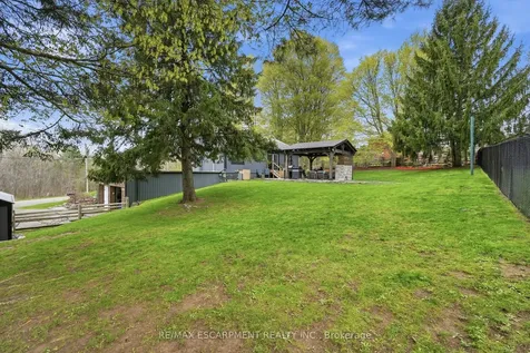 577 Harvest Road Hamilton ON L9H 5K8