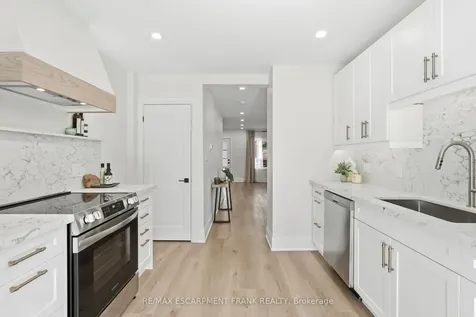 205 Locke Street N Hamilton ON L8R 3B1