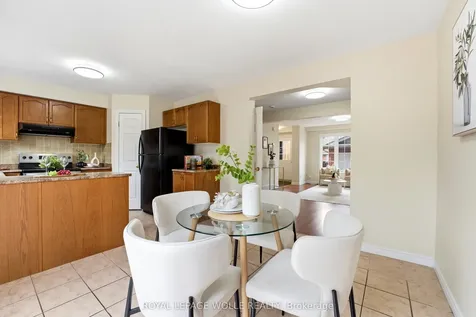 87 Ralgreen Crescent Kitchener ON N2M 1V1