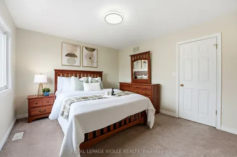 87 Ralgreen Crescent Kitchener ON N2M 1V1