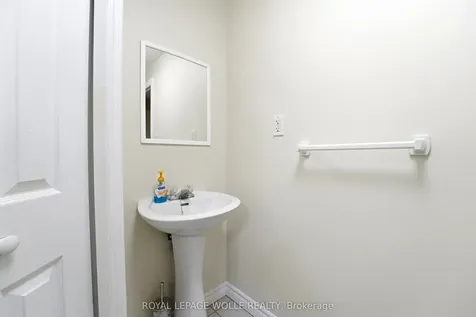 87 Ralgreen Crescent Kitchener ON N2M 1V1