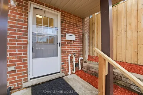 87 Ralgreen Crescent Kitchener ON N2M 1V1