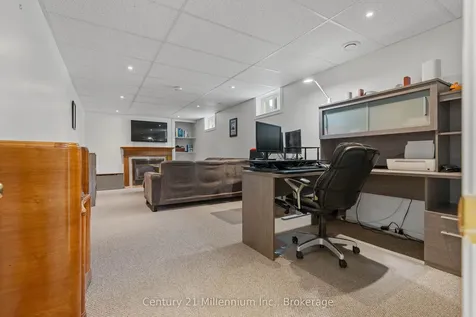 181 7th Avenue E Owen Sound ON N4K 2W8