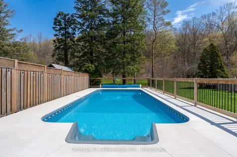 181 7th Avenue E Owen Sound ON N4K 2W8