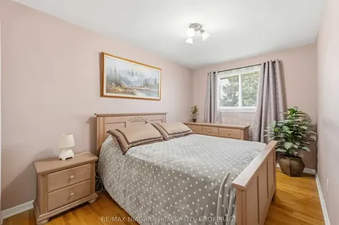 4 Rossie Place St. Catharines ON L2P 2G6