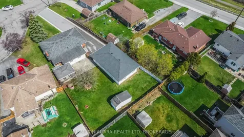 4 Rossie Place St. Catharines ON L2P 2G6