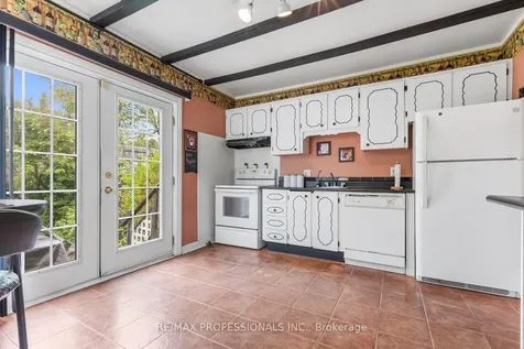 51 Clyde Street Hamilton ON L8L 5R5