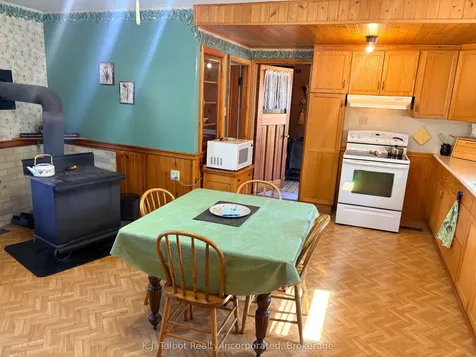 32 Albert Street Ashfield-colborne-wawanosh ON N0M 1R0