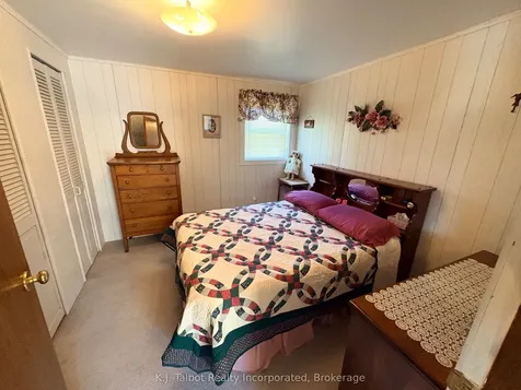 32 Albert Street Ashfield-colborne-wawanosh ON N0M 1R0