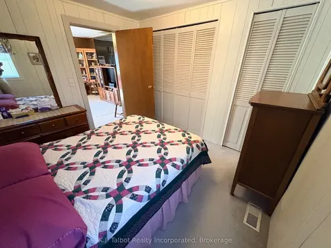 32 Albert Street Ashfield-colborne-wawanosh ON N0M 1R0